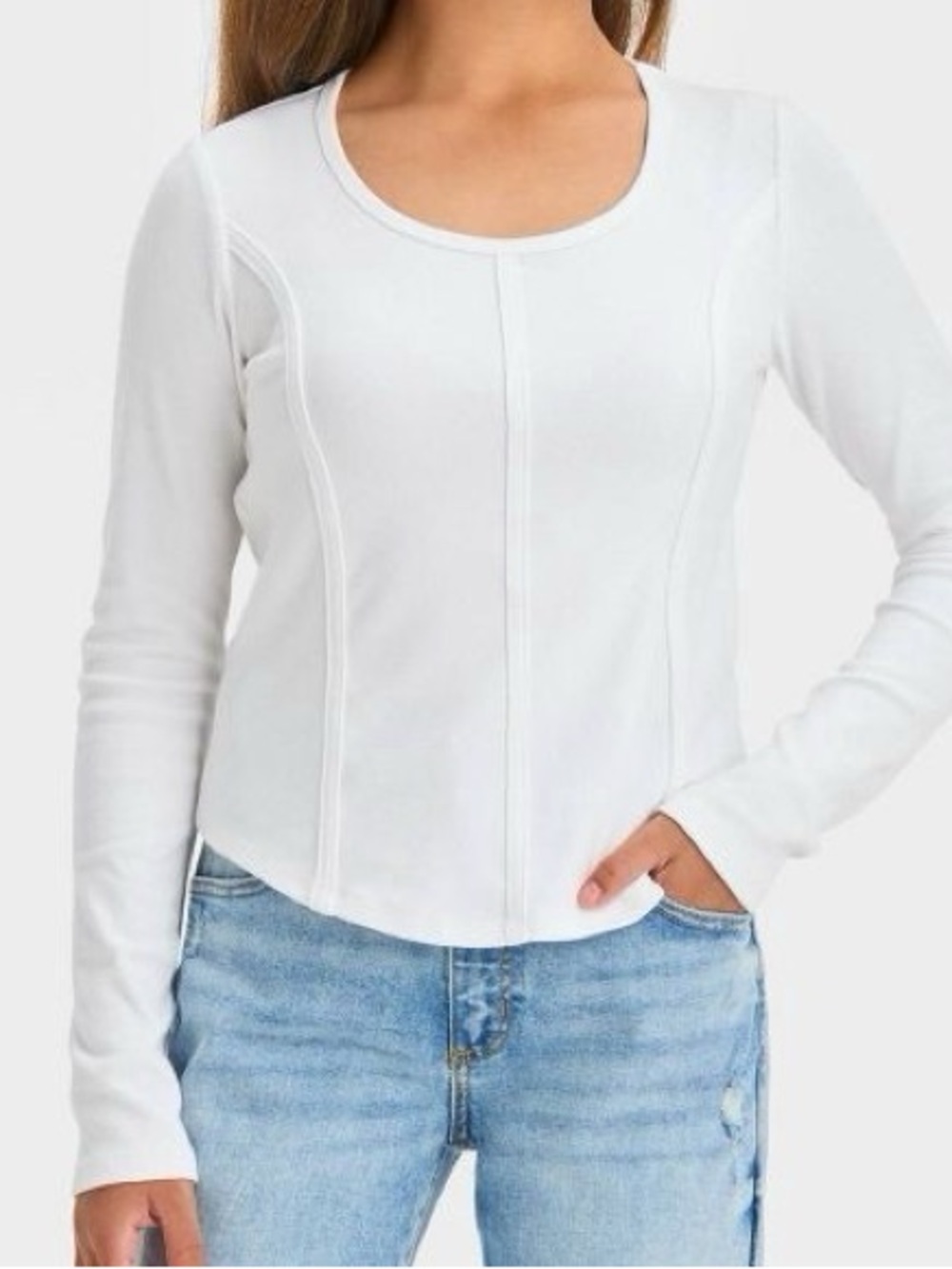 🌸Art Class White Scoop-Neck Long Sleeve Top!